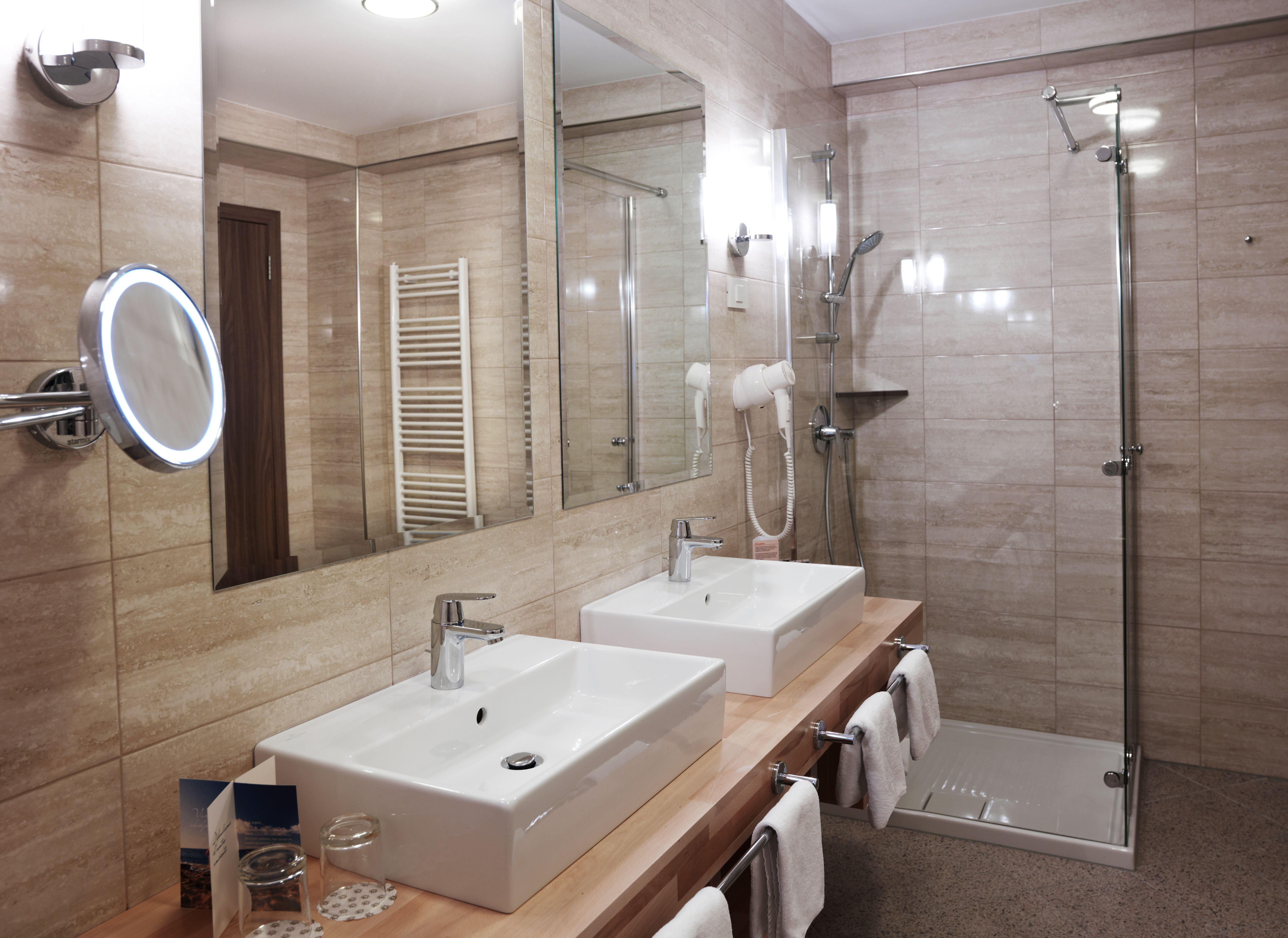Wellness Hotel Apollo - Terme & Wellness Lifeclass Portorož Dış mekan fotoğraf