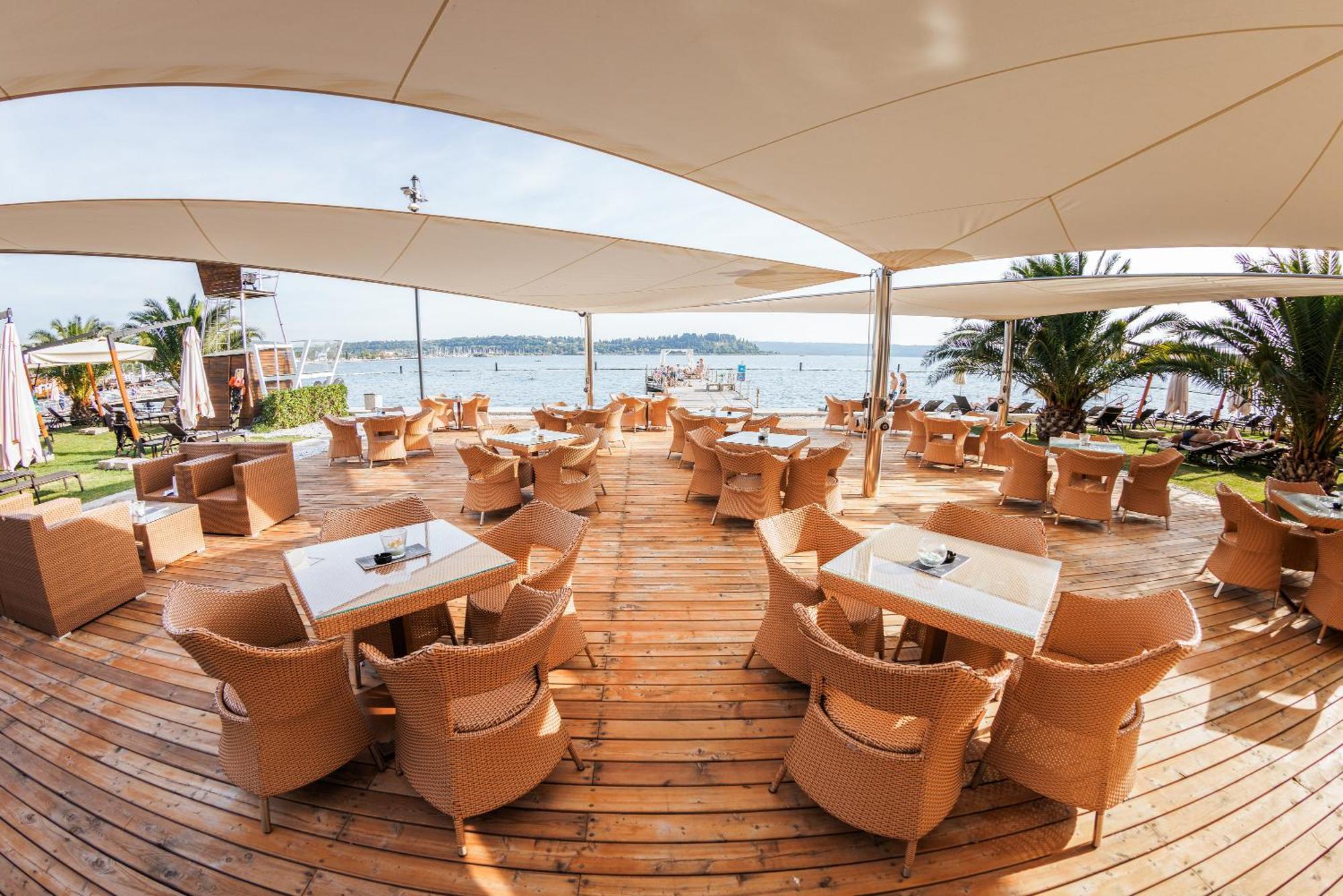 Wellness Hotel Apollo - Terme & Wellness Lifeclass Portorož Dış mekan fotoğraf