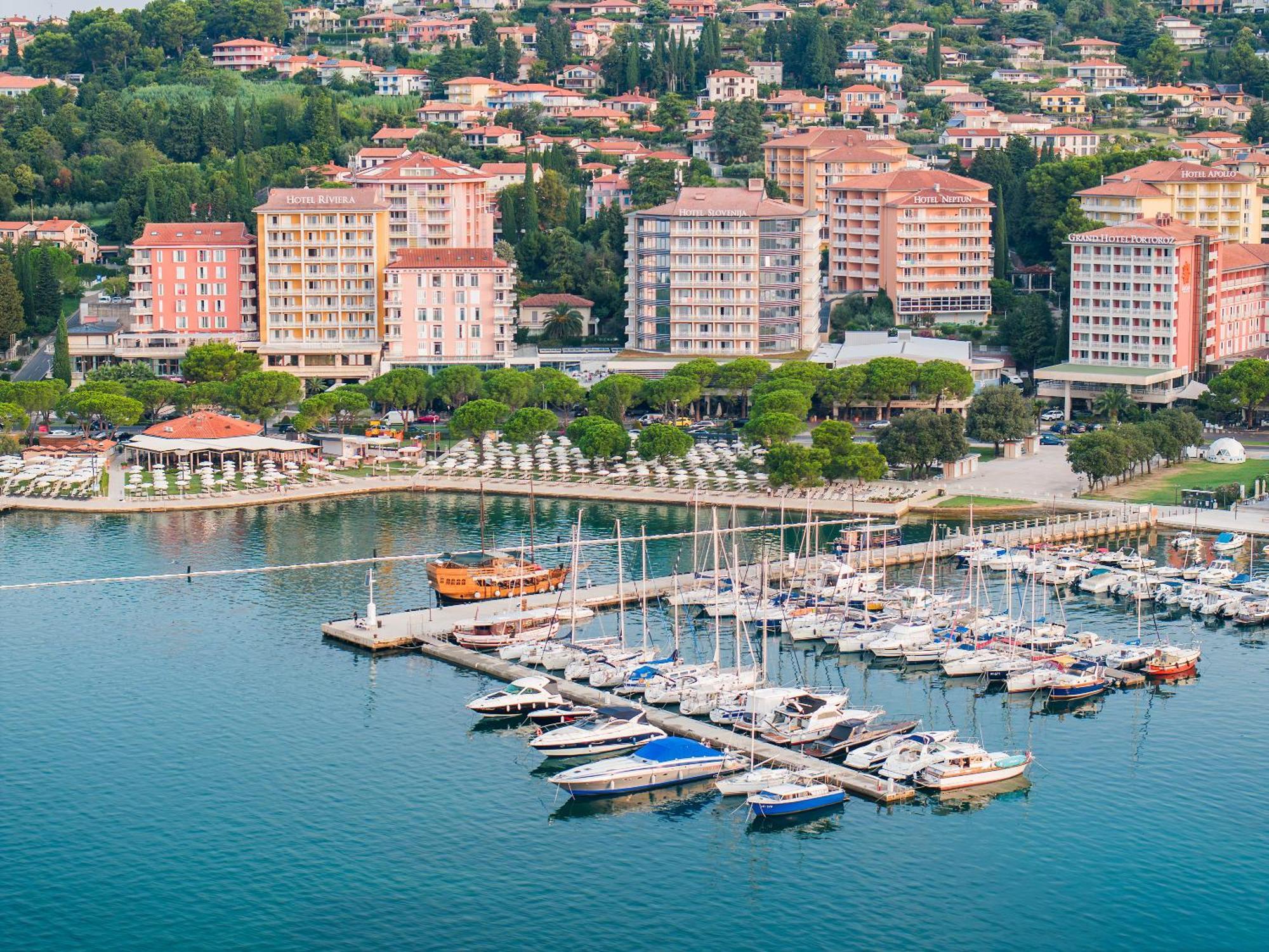 Wellness Hotel Apollo - Terme & Wellness Lifeclass Portorož Dış mekan fotoğraf