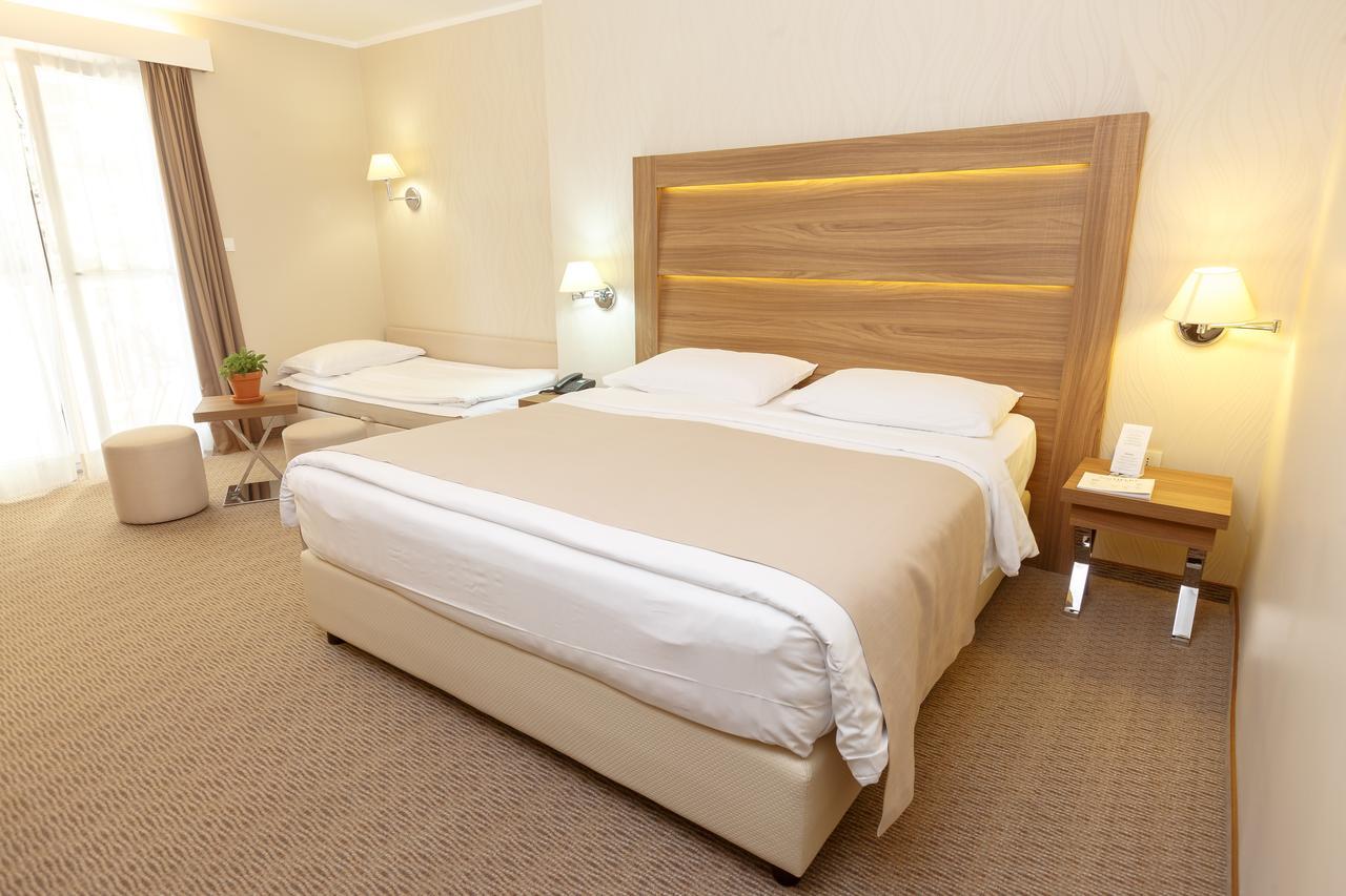 Wellness Hotel Apollo - Terme & Wellness Lifeclass Portorož Dış mekan fotoğraf